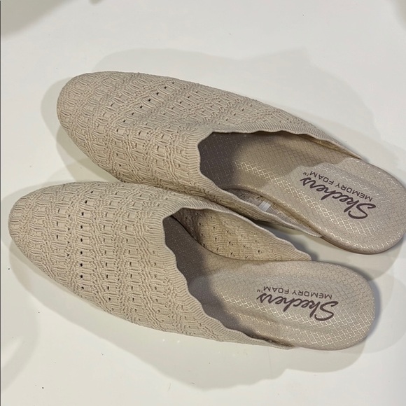 Skechers - Cushioned Comfort, mule slip ons, 8.5 - Picture 1 of 5